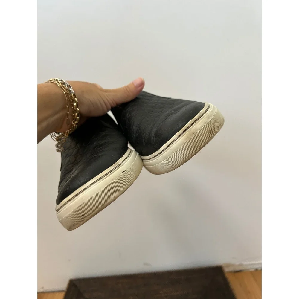 Gucci microGuccissima Leather Slip On Sneaker Mens Black GG Logo Size 10